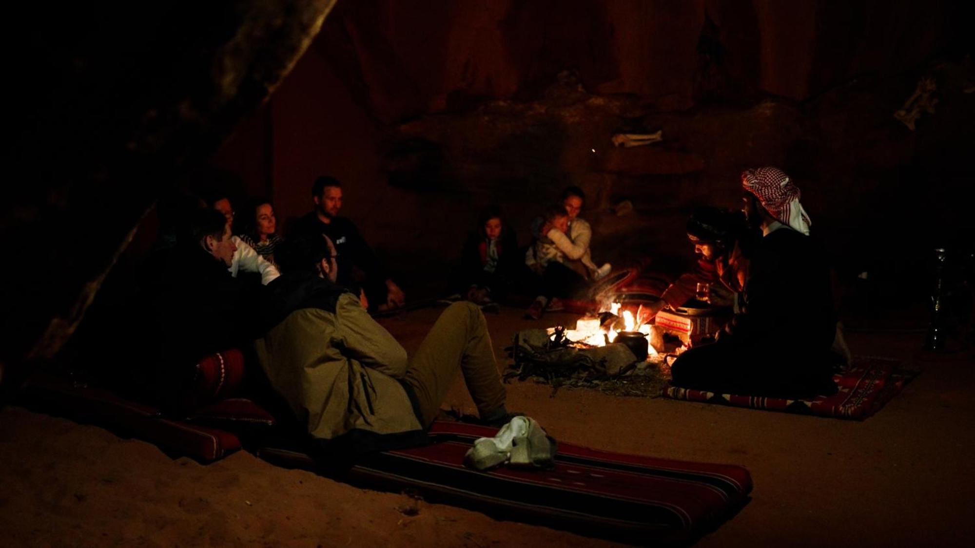 Oblivion Camp Hotel Rum vádi Kültér fotó